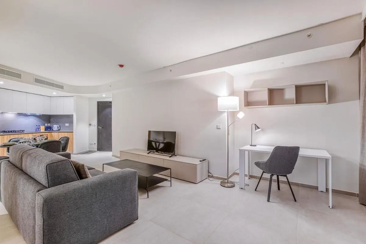 Apartment Deluxe Mercury Suites 439 With Pool Saint Julian's
