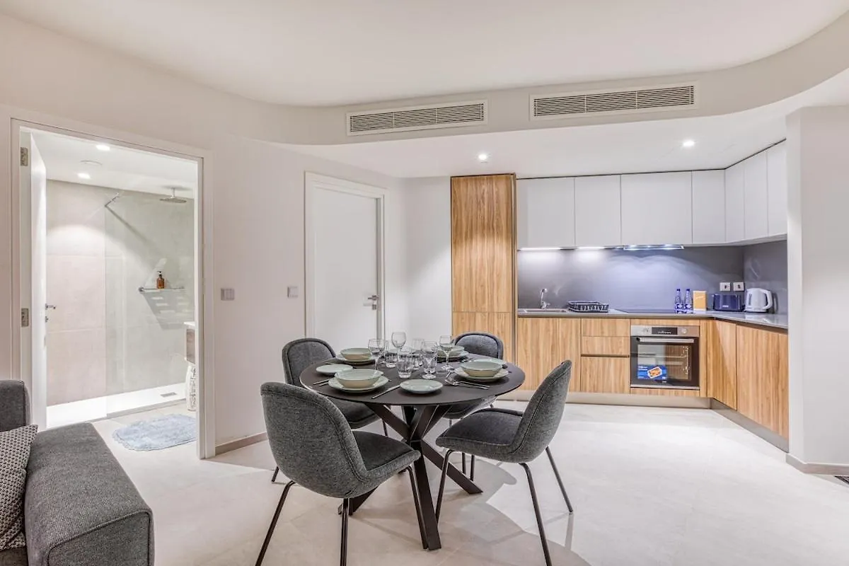Deluxe Mercury Suites 439 With Pool Saint Julian's 0*,  Malta