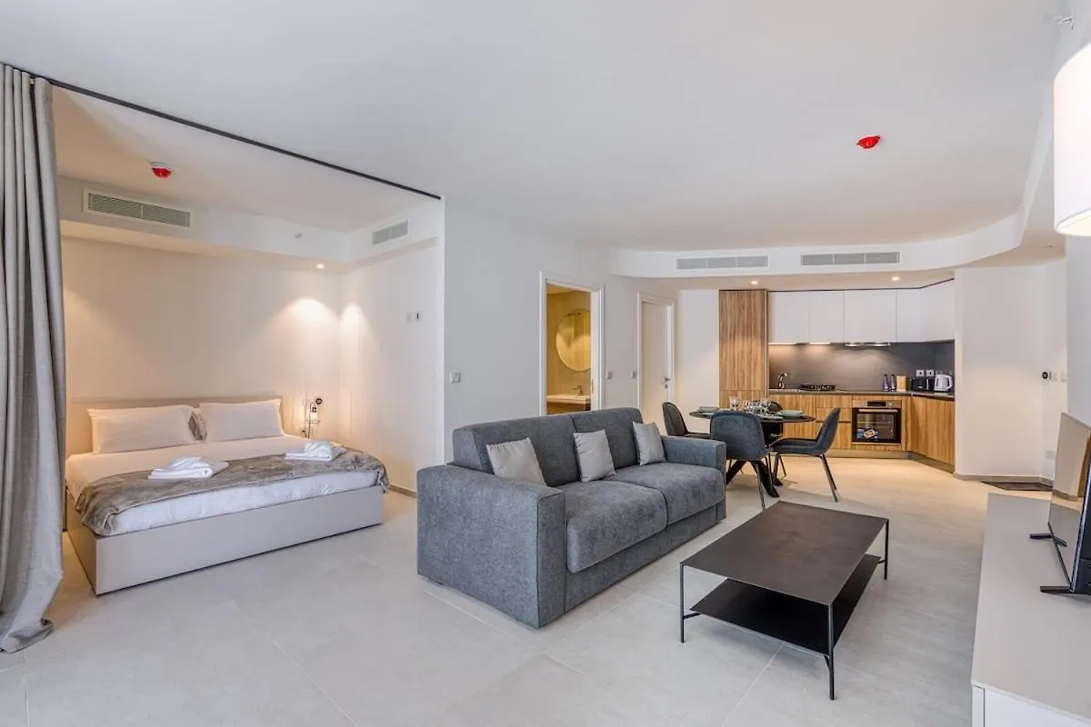 Deluxe Mercury Suites 439 With Pool Saint Julian's