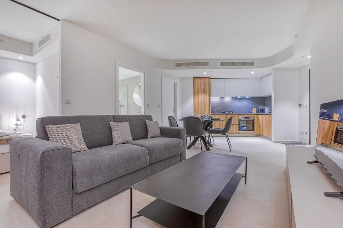 Deluxe Mercury Suites 439 With Pool Saint Julian's 0*,  Malta